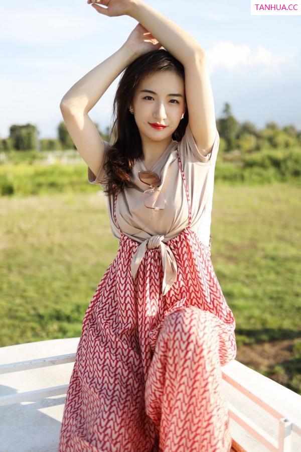 龚天艺 艺儿拿铁 [XIUREN]高清写真图 2019.09.02 艺儿拿铁第6张图片